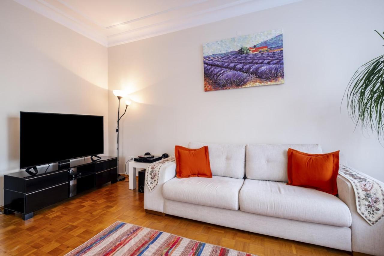 Cozy Flat Near Bagdat Street In Suadiye 이스탄불 외부 사진